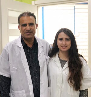 J DENTAL -צוות המרפאה